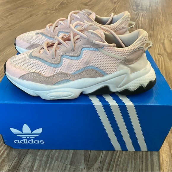 ozweego size 4